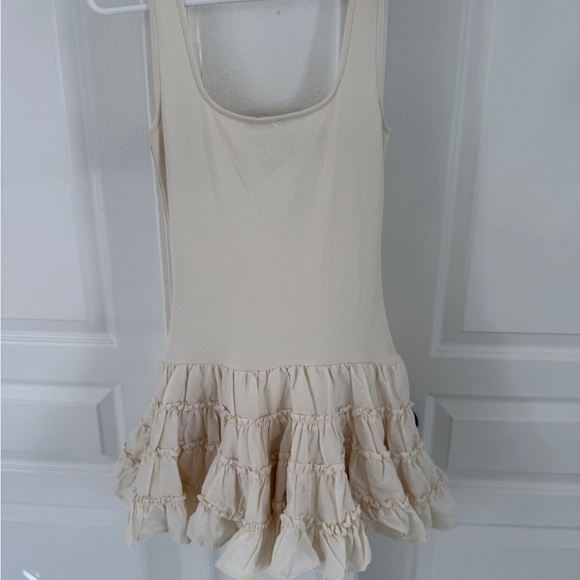 Zara Cream Mini Dress - Picture 2 of 3